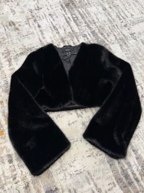 Forever 21 Black Faux Fur Cropped Cape Jacket